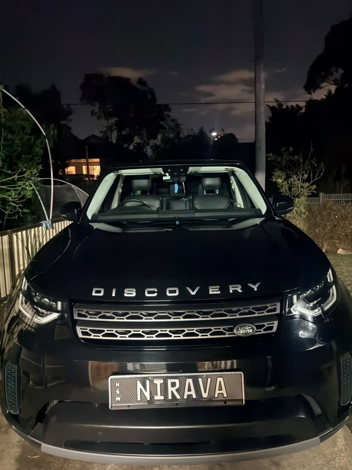 Land Rover Discovery after full detail and paint correction