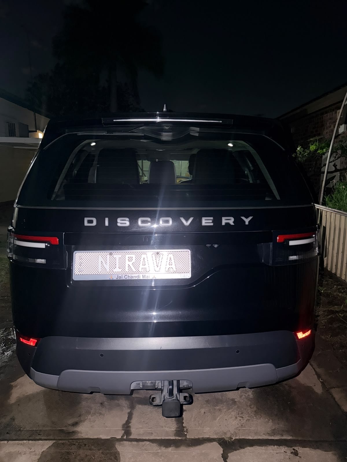 Land Rover Discovery rear exterior after detail